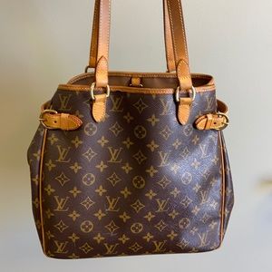 Louis Vuitton Batignolles Vertical Shoulder Bag